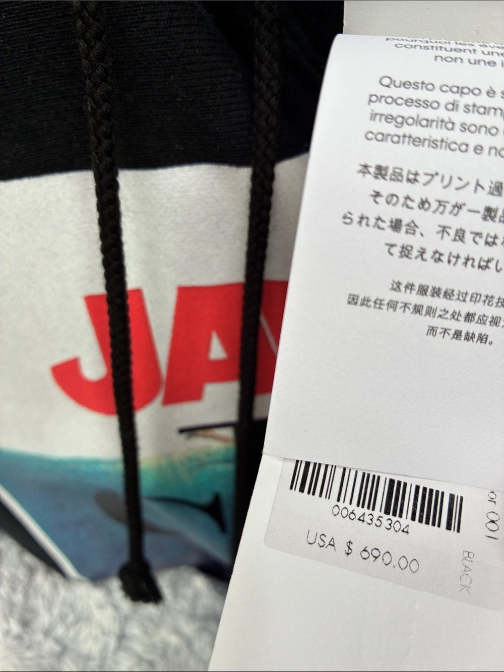 Calvin Klein Hoodie Sweatshirt with JAWS Graphic, NWT! - Picture 4 of 4